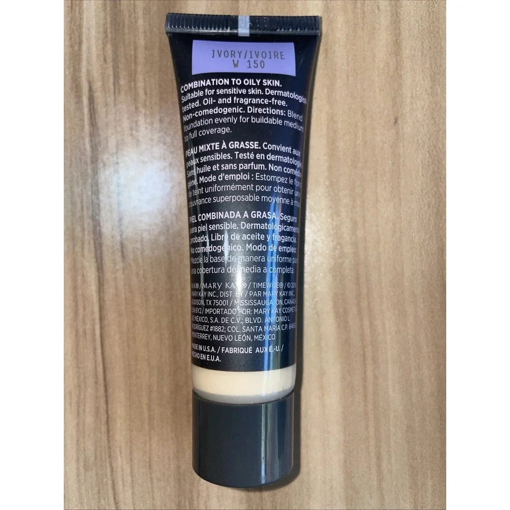 MARY KAY TimeWise Matte 3D Foundation Ivory W 150 NIB